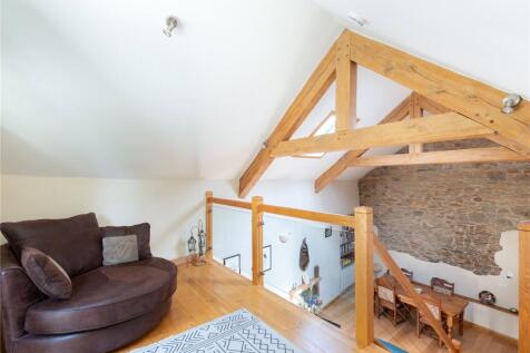 Snug Mezzanine
