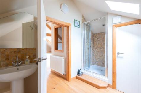 Bedroom Two En Suite