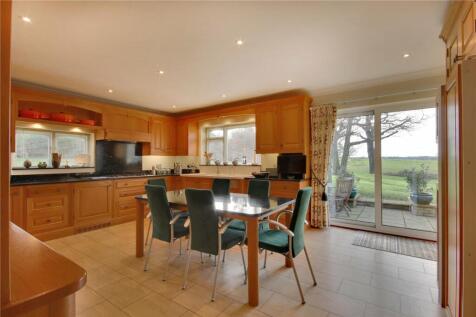 Kitchen/Breakfast Rm