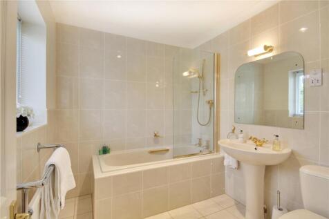 En Suite Bathroom