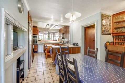 Kitchen/Breakfast Rm