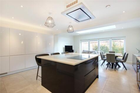 Kitchen/Dining