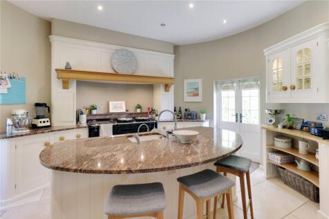 Roundel Kitchen