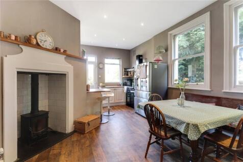 Kitchen/Breakfast Rm