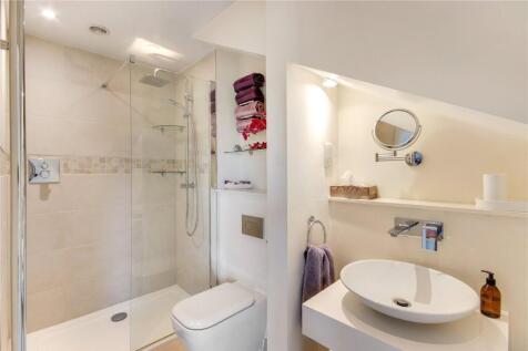 En Suite Bathroom