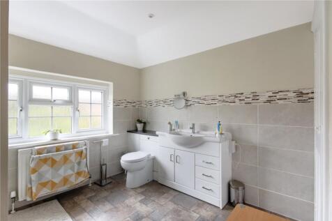 En Suite Bathroom