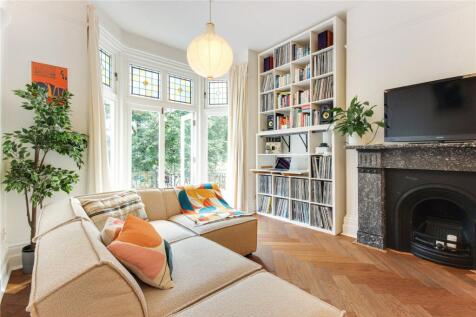 Kitchen/Sitting Room