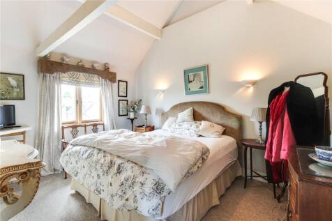 LP Bedroom 2