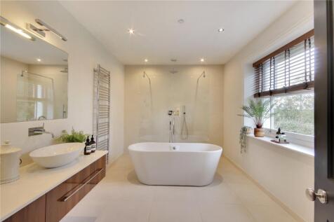 En Suite Bathroom