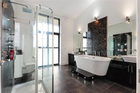 En Suite Bathroom