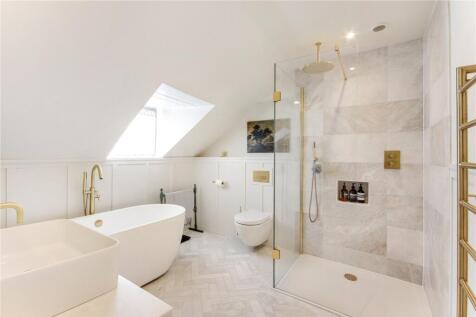 En Suite Bathroom