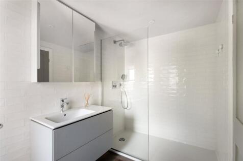 En Suite Shower Room