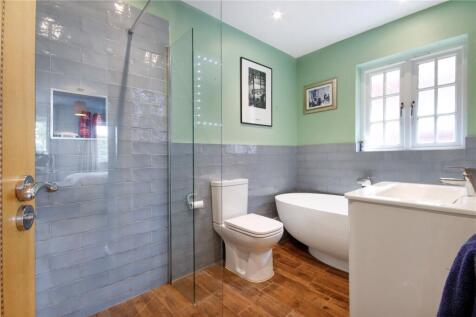 En Suite Bathroom