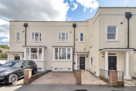 2 Salomons Mews