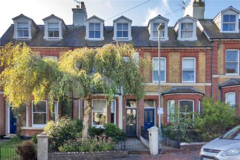 6 Woodbury Park Road
