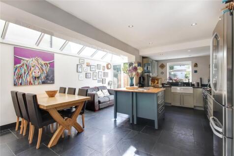 Kitchen/Dining