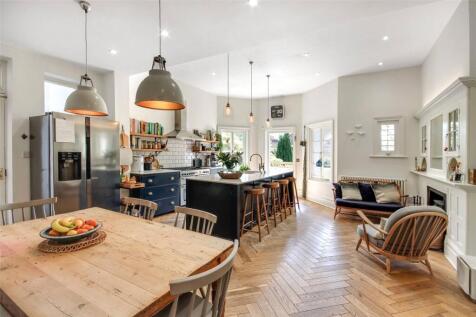 Kitchen/Diner/Family