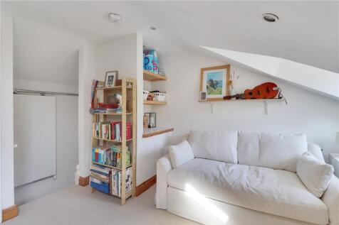 Family Room/Bedroom