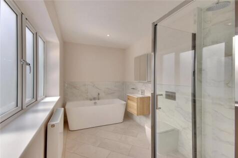 En Suite Bathroom