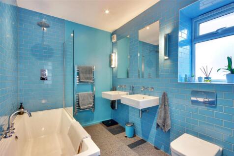 En Suite Bathroom