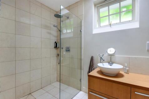 En Suite Shower