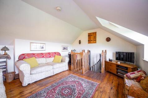 Mezzanine Sitting Room