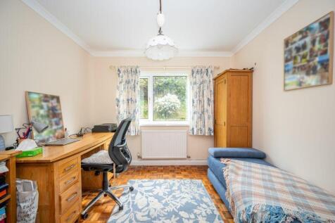 Bedroom/Study