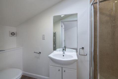 Ensuite shower room