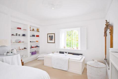 Principal bedroom with bath