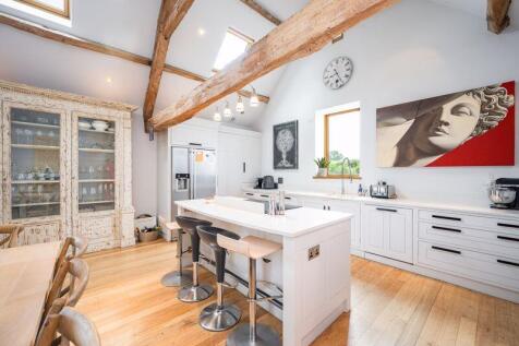 Kitchen / Breakfast Room