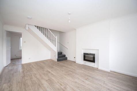 Sitting/dining room