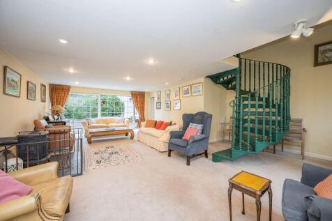 Reception Room / Guest Suite / Annexe