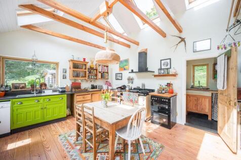 Kitchen / Breakfast Room