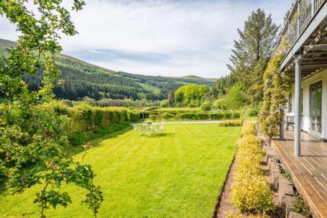 Front Garden, Wooden Decking and Vera...