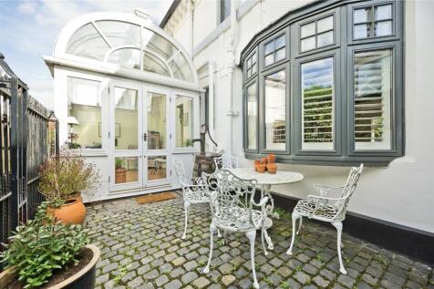 Courtyard Garden