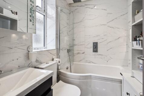 Main En Suite