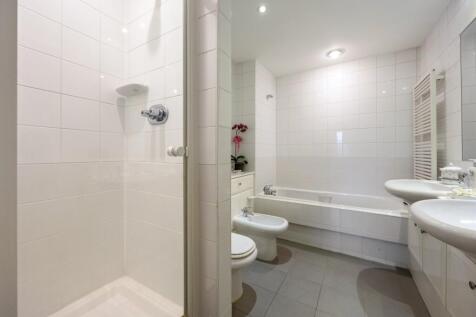 Main En Suite