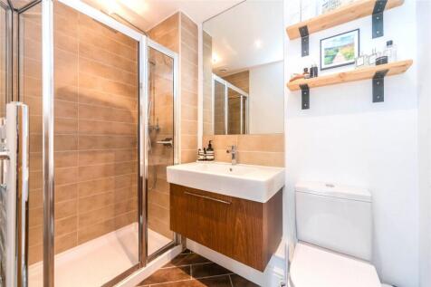 Main En Suite