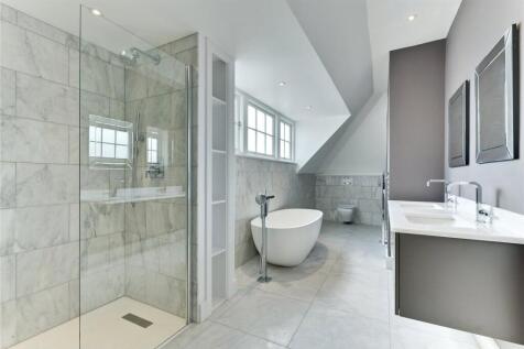 Main En Suite