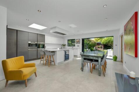 Kitchen/Dining