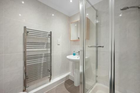 Main En Suite