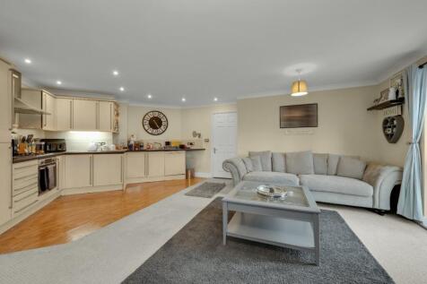 Reception/Kitchen
