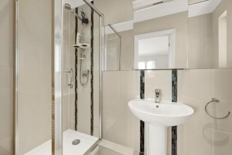 Main En Suite