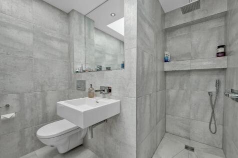 Main En Suite