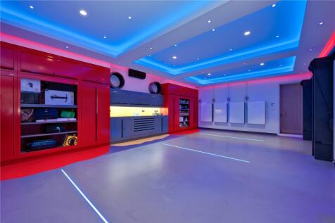 Triple Garage