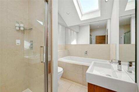 2nd Floor Bathroom