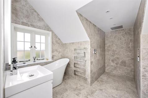 2nd Floor Bathroom