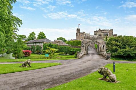 Thurland Castle