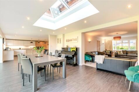 Dining Room/Kitchen
