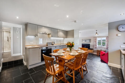 Cottage Kitchen